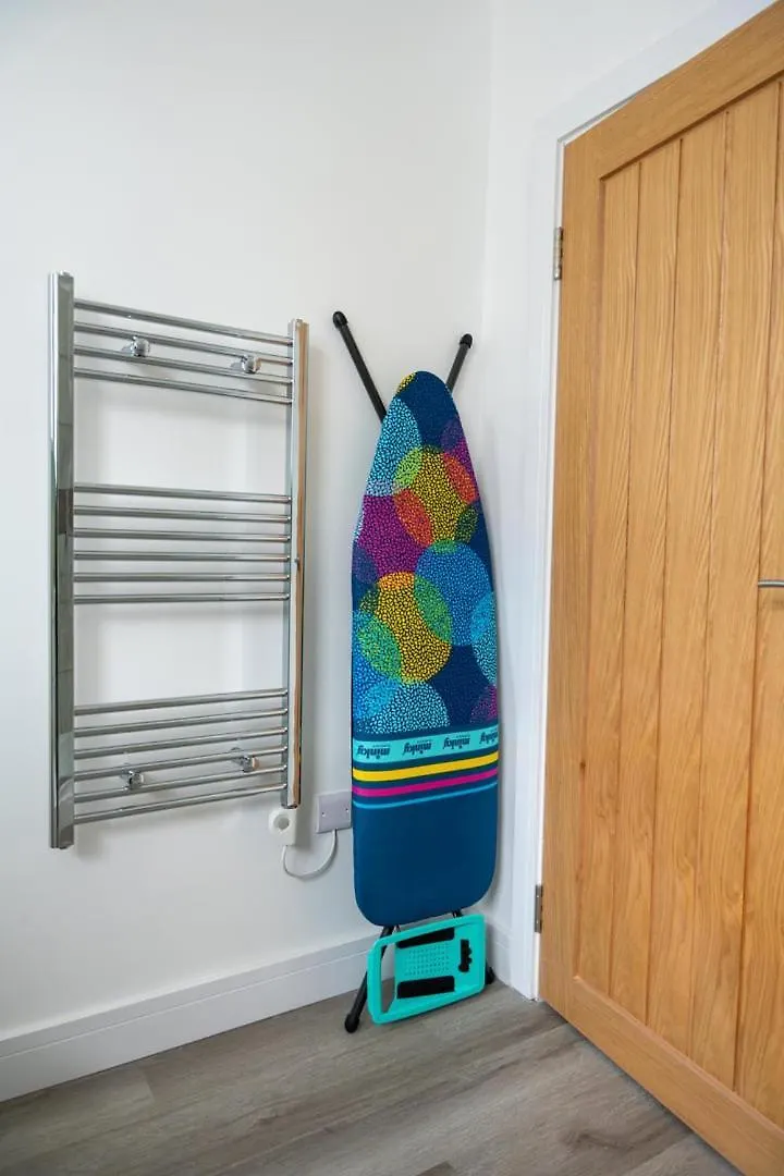 Cozy 1-Bedroom - Cyncoed Area Cardiff
